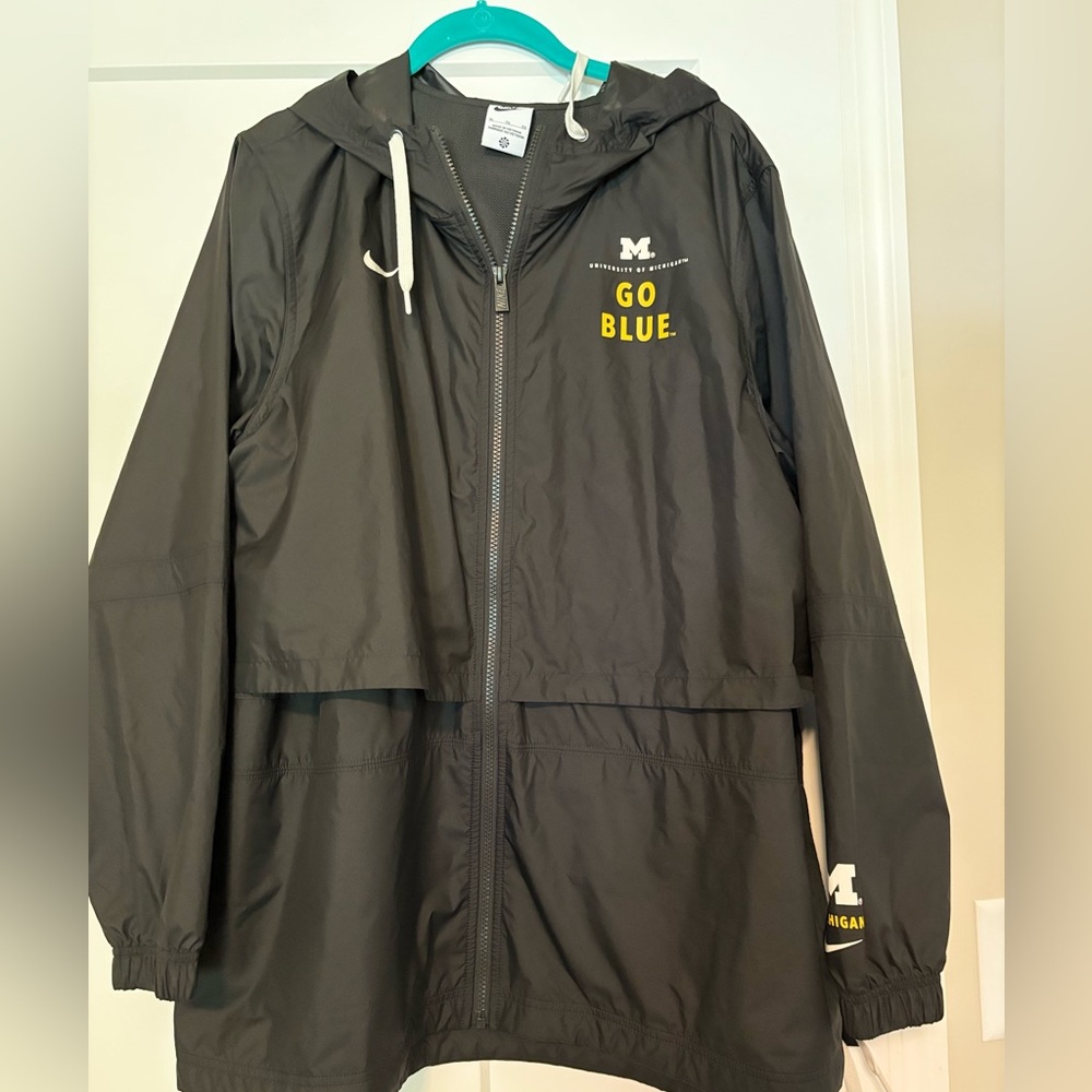 Nike Michigan Go Blue Full Zip Wind Jacket Vented with drawstring side‎ M…
